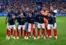 فرنسا تفوز وتوقف لعنة هزيمة البطل في اللقاء الاول لـ بطولة كأس العالم