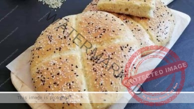 الخبز المغربي بالشمر و السمسم ... مقدم من الشيف: منى عامر