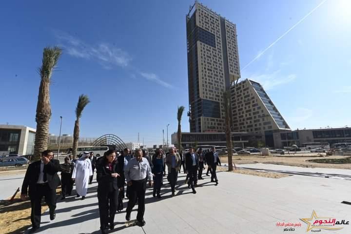 وزير الإسكان يصطحب نظرائه وزراء الإسكان والتعمير العرب فى زيارة موسعة للمشروعات المختلفة بالعاصمة الإدارية الجديدة