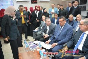 وزير التنمية المحلية ومحافظ كفر الشيخ يتفقدان مركز الجيومكانية بمقر المحافظة