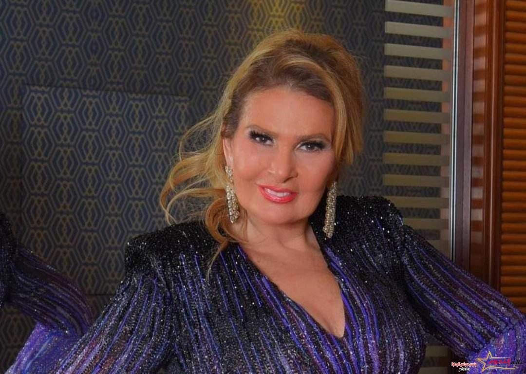 يسرا : نجوم الفن كانوا أكثر سعادة قبل السوشيال ميديا والجمهور ينسى أننا بشر