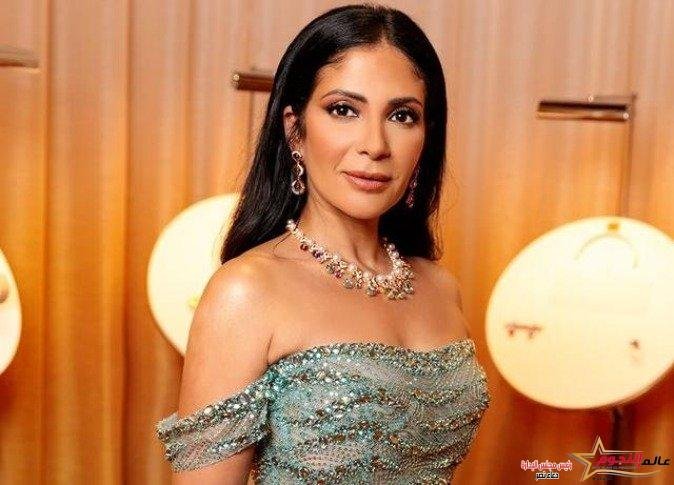 "تحت الوصاية" اسم مبدئي لمسلسل منى زكي.. تفاصيل 