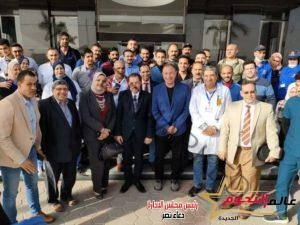 رئيس النادي الأهلي يزور مستشفى العاشر من رمضان الجامعي 