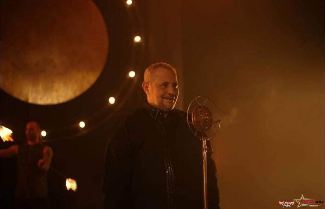 بصور تذكارية.. جورج وسوف يحتفل بنجاح أغنيته الجديدة بيتكلم عليا