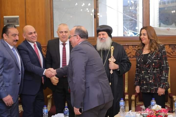 محافظ دمياط تقدم التهانى بمناسبة عيد الميلاد المجيد