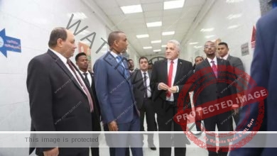 رئيس وزراء الصومال يتفقد معهد صحة الحيوان 