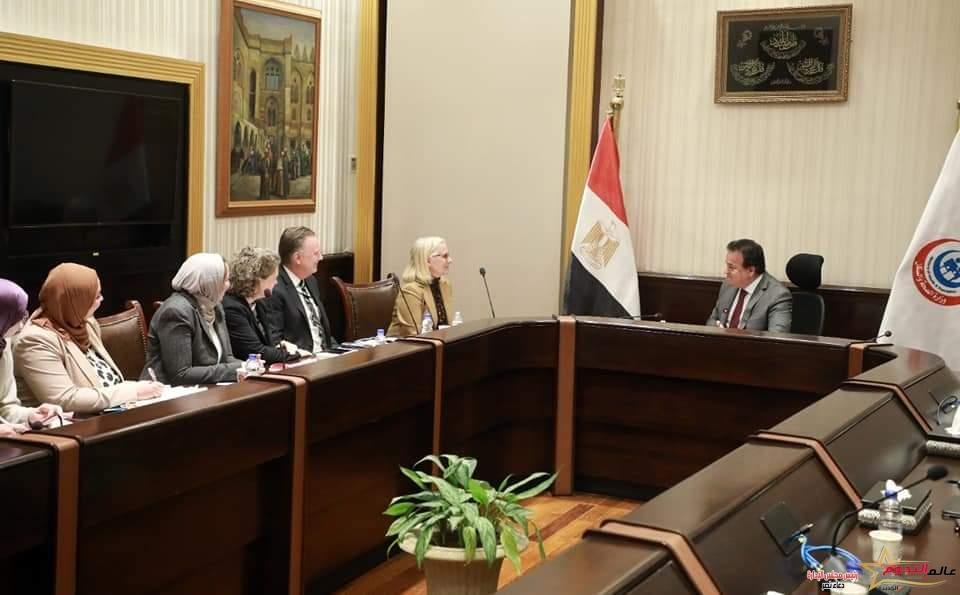 وزير الصحة يستقبل مدير الوكالة الأمريكية للتنمية الدولية في مصر لبحث التعاون المشترك 1 وزير الصحة يستقبل مدير الوكالة الأمريكية للتنمية الدولية في مصر لبحث التعاون المشترك