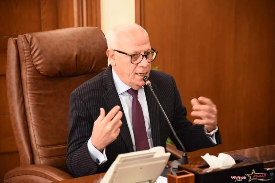 محافظ بورسعيد يتابع سير العمل في منظومة حصر أصول و ممتلكات الدولة