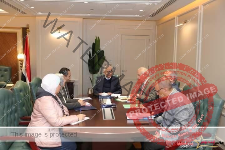 حجازي يعقد اجتماعًا مع مسؤولي هيئة الأبنية التعليمية لمناقش خطة الوزارة خلال المرحلة المقبلة