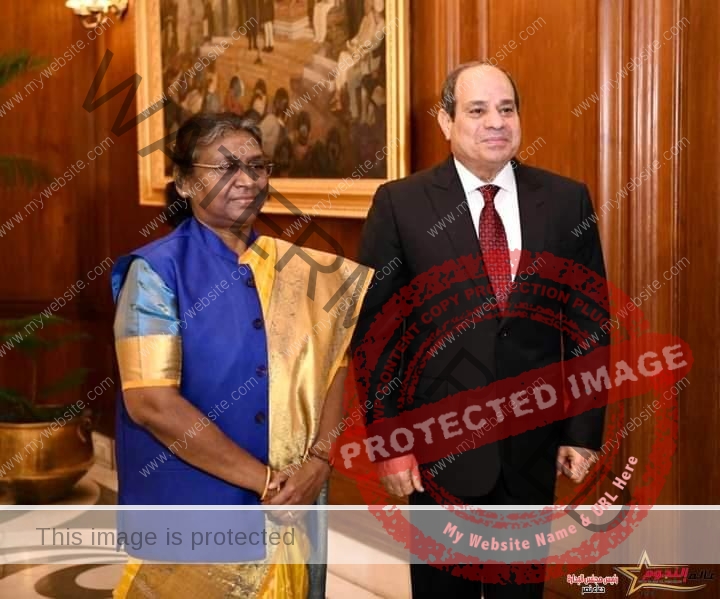 رئيسة الهند تستقبل السيد الرئيس عبد الفتاح السيسى في قصر "راشتراباتي بهافان"