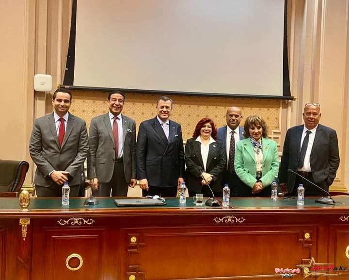 وزير السياحة والآثار يشارك في اجتماع لجنة السياحة والطيران المدني بمجلس النواب