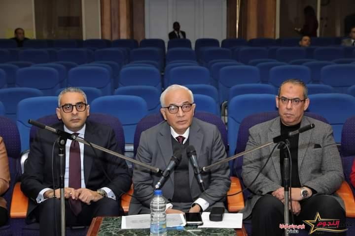 وزير التربية والتعليم يجتمع مع مديري مديريات التربية والتعليم عبر شبكة الفيديو كونفرانس