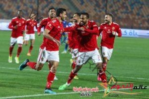 الأهلي يفوز على سموحة بثلاثية ويتأهل لنهائي كأس مصر 