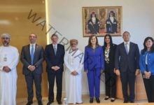 وزيرة التخطيط والتنمية الاقتصادية تلتقي عدد من المسئولين بسلطنة عمان