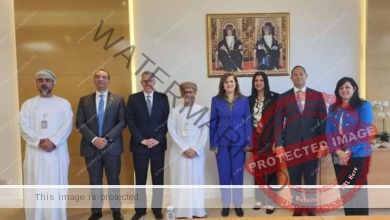 وزيرة التخطيط والتنمية الاقتصادية تلتقي عدد من المسئولين بسلطنة عمان