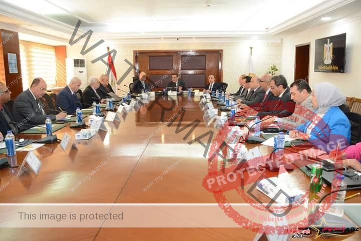 آمنة: خطة متكاملة لتطوير هيئتى النقل العام بالقاهرة والإسكندرية
