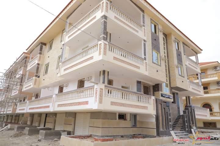 محافظ دمياط تتابع ميدانيًا الموقف النهائى لمشروع الإسكان الاستثمارى برأس البر