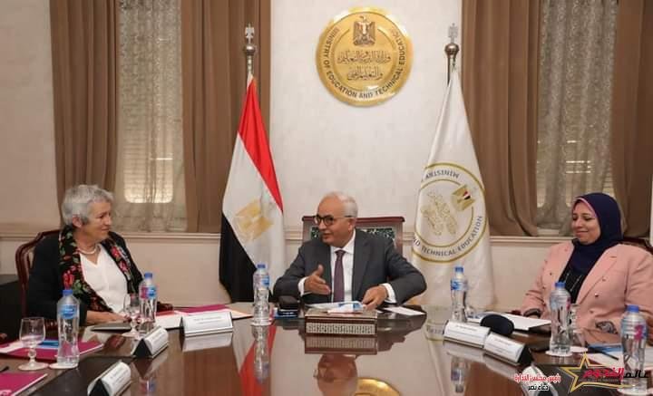 وزير التربية والتعليم يبحث مع وفد معهد جوته دعم سبل التعاون المشترك في تطوير التعليم