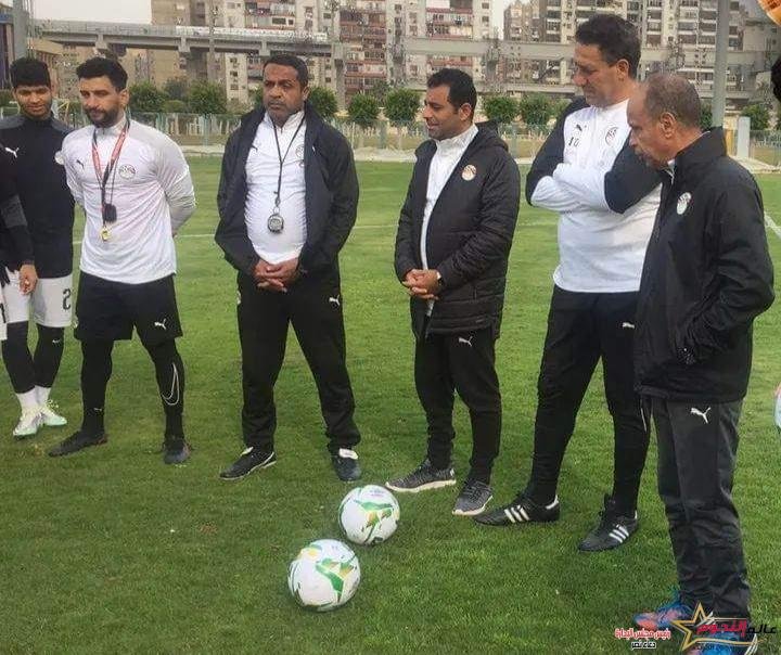 منتخب الشباب يتدرب بالكرة الرسمية لبطولة أمم أفريقيا لأول مرة 