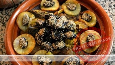 طاجن اللحم المغربي بالبرقوق ... مقدم من: مطبخ عالم النجوم