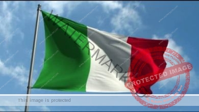 ينتهك الخصوصية .. إيطاليا تحظر من تطبيق شات جي بي تي