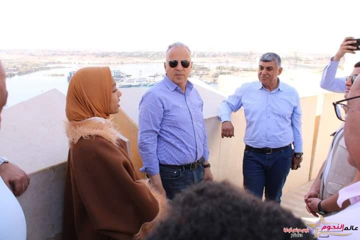 سويلم يتفقد محطة الرفع العملاقة بتوشكى والنصب التذكاري بأسوان