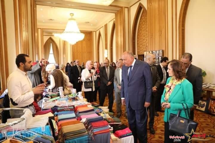 وزير الخارجية يفتتح معرض المنتجات المصرية التراثية "اشترى مصري" في نسخته العاشرة 1 وزير الخارجية يفتتح معرض المنتجات المصرية التراثية "اشترى مصري" في نسخته العاشرة