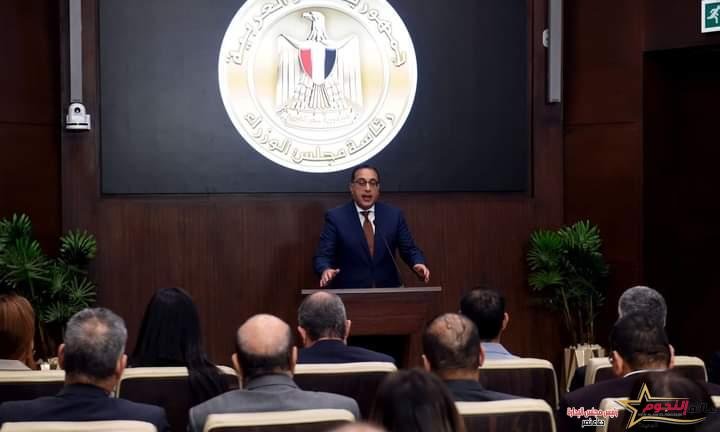 رئيس الوزراء: حزمة الحماية الاجتماعية التى وجه بها الرئيس تكلف الدولة 190 مليار جنيه
