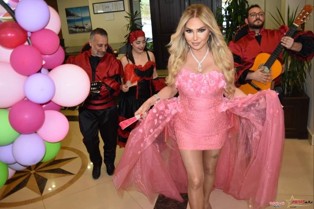 نجوى سلطان تحيي عيد الأم ومفاجئة خاصة بمناسبة عيد ميلادها 