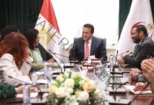 عبد الغفار يستعرض مع ممثلى منظمة الصحة العالمية جهود الدولة المصرية بملف «الفيروسات الكبدية» 