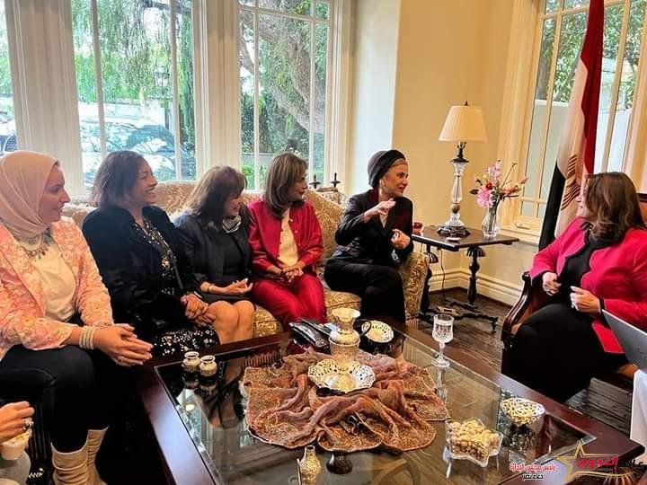 وزيرة الهجرة تعقد لقاءات ثنائية منفصلة مع شخصيات حققت نجاحًا في مختلف المجالات بالولايات المتحدة