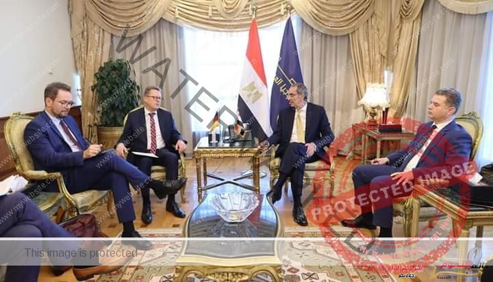 طلعت يبحث مع سفير ألمانيا بالقاهرة تعزيز التعاون بين مصر وألمانيا 