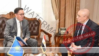 وزير الإسكان يلتقى سفير جمهورية كازاخستان لعرض التجربة العمرانية المصرية وبحث سبل تعزيز التعاون بين البلدين