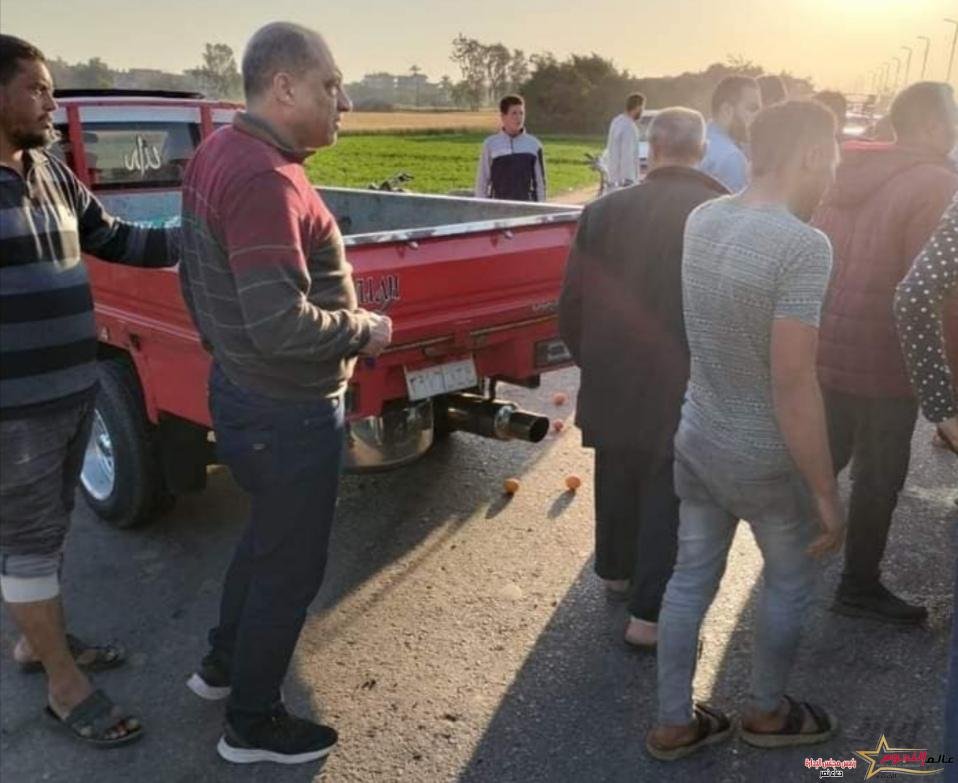 عاجل … وفاة شخص وإصابة 3 آخرين فى حادث تصادم سيارة نقل ودراجتين بخاريتين ببسيون