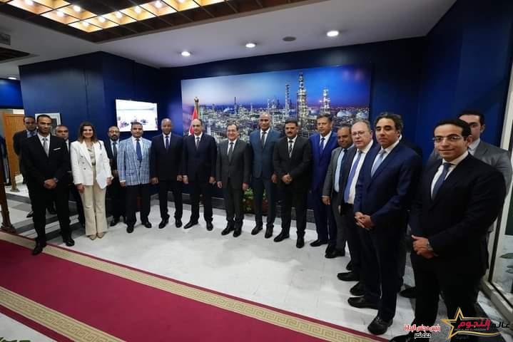 الملا البدء في تنفيذ مشروع مجمع إنتاج السيليكون بمدينة العلمين الجديدة