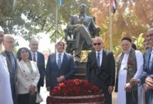 الهجان يستقبل سفير أذربيجان لوضع إكليل من الزهور على النصب التذكاري لمؤسس أذربيجان 
