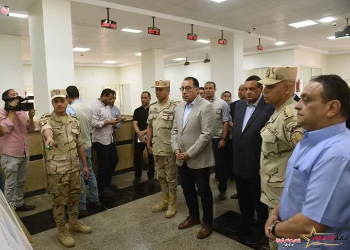 رئيس الوزراء يتفقد عدداً من مشروعات حياة كريمة بقرية "الودي" بمركز الصف بالجيزة