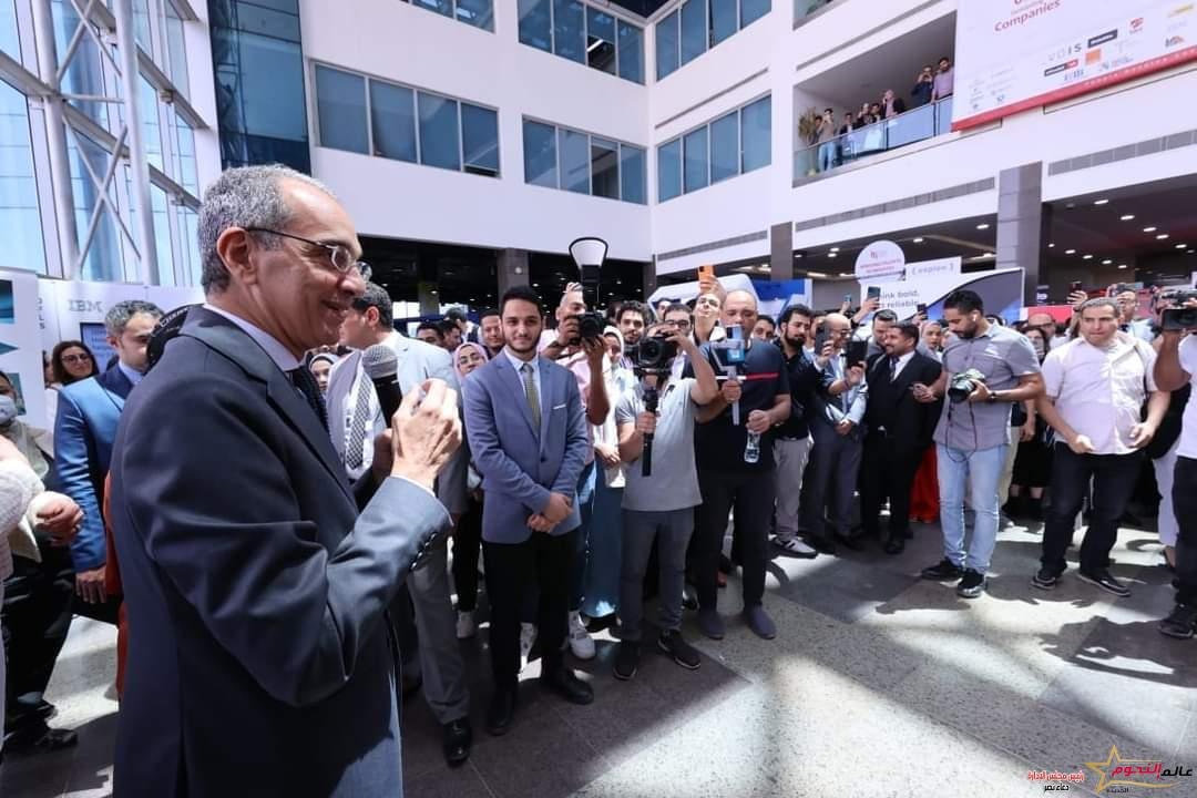 وزير الاتصالات يفتتح فعاليات ملتقى توظيف لخريجى برامج معهد تكنولوجيا المعلومات