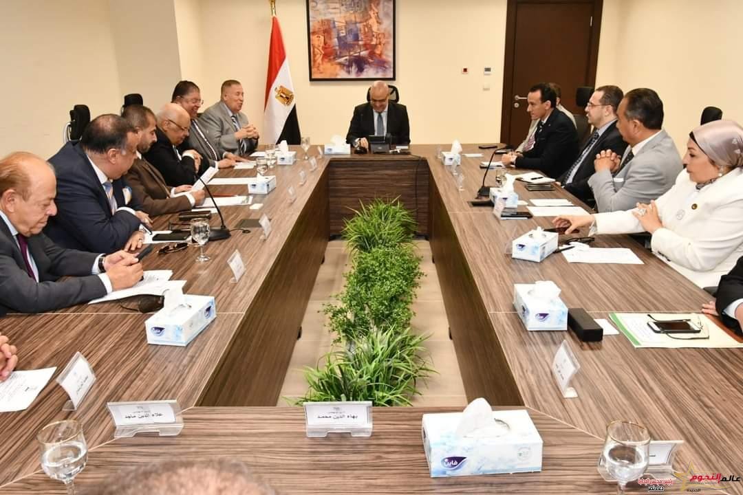 الجزار يلتقى أعضاء اتحاد المستثمرين لبحث سبل تعزيز المشروعات الاستثمارية بمختلف أنواعها بالمدن الجديدة