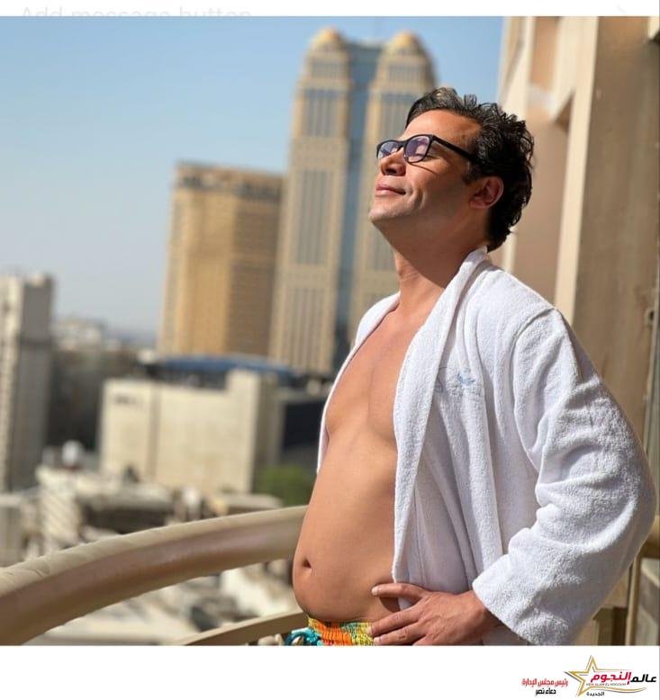 "بكرش"... محمد امام يعلن عن صور فيلمه "أبو نسب"