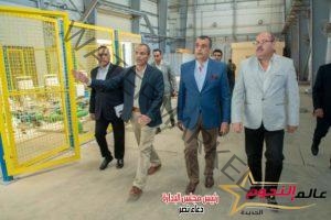 " وزير الدولة للإنتاج الحربى " يقوم بجولة تفقدية مفاجئة لشركة " حلوان للصناعات الهندسية "