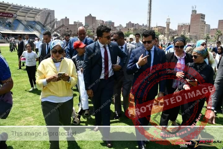 وزير الشباب والرياضة يشهد فعاليات اليوم الرياضي للأسر بمحافظتي القاهرة والجيزة 