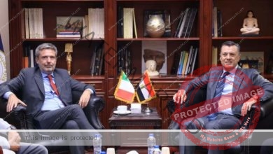وزير السياحة والآثار يلتقي سفير دولة إيطاليا بالقاهرة لبحث سبل تعزيز التعاون بين البلدين 