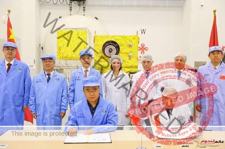 المشاط تشهد مراسم إنهاء أعمال تجميع واختبار القمر الصناعي (Misr Sat 2) بالتعاون مع الجانب الصيني