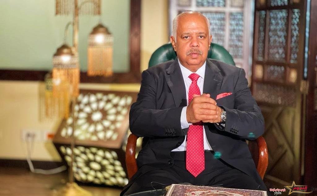 حمدي رزق يكتب: العلاج على نفقة الدولة!