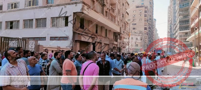 ضحايا تحت الانقاض.. انهيار عقار في الإسكندرية والحماية المدنية تكافح لإنقاذ السكان