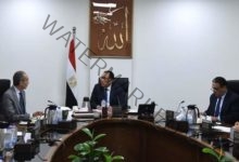 رئيس الوزراء يتابع مع وزير الاتصالات وتكنولوجيا المعلومات استراتيجية مصر الرقمية لصناعة التعهيد