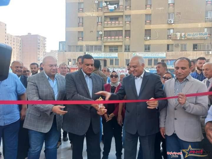 وزير التنمية المحلية ومحافظ الجيزة يفتتحان موقف سرفيس المريوطية الجديد 1 وزير التنمية المحلية ومحافظ الجيزة يفتتحان موقف سرفيس المريوطية الجديد