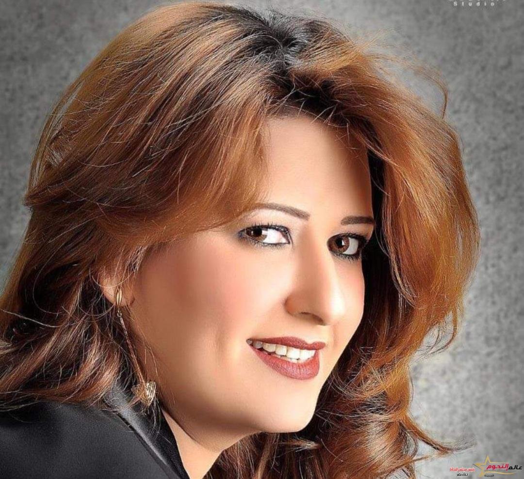 تكريم رئيس مجلس إدارة عالم النجوم دكتورة دعاء نصر بمهرجان صناع السعادة 2 