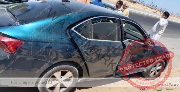 إصابة 5 أشخاص في تصادم سيارتين على طريق "مطروح - الإسكندرية"